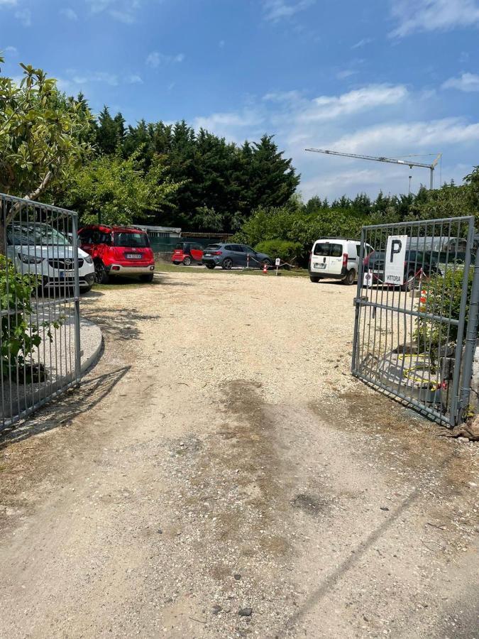 Vittoria Rooms Peschiera Peschiera del Garda Eksteriør bilde
