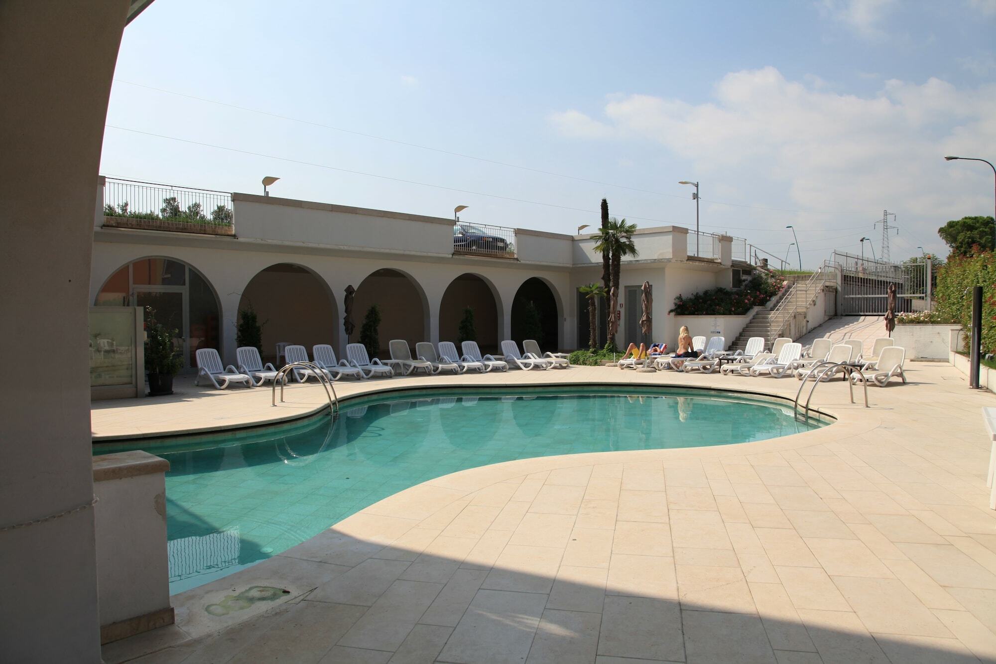 Vittoria Rooms Peschiera Peschiera del Garda Eksteriør bilde